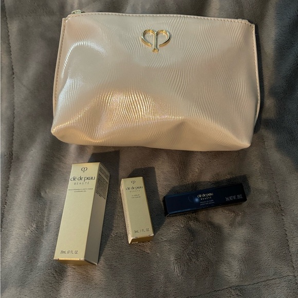 cle de peau Other - Cle de Peau Skincare Set with Cream and Gold Accents
